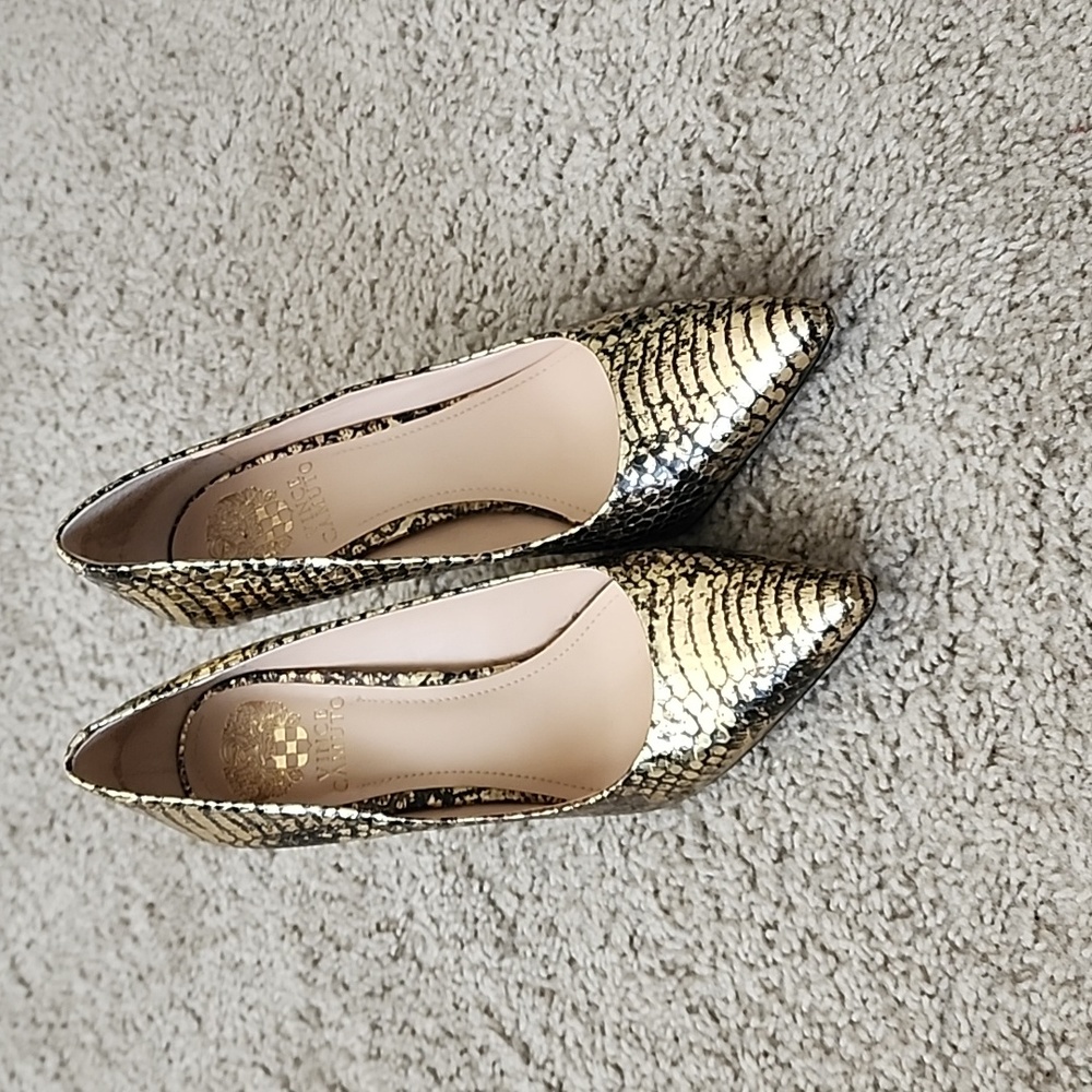 Vince Camuto Kain pumps